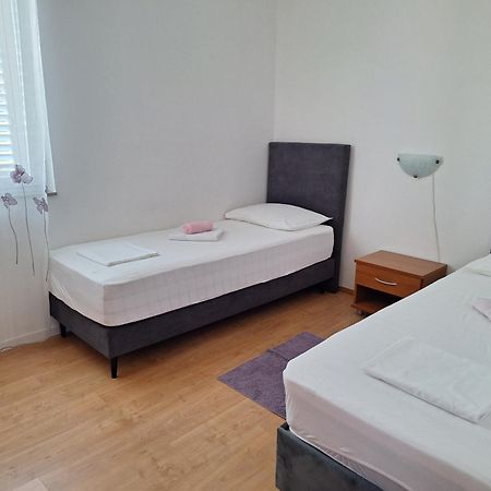 Apartments Vodopija 300M To The Beach Свети-Филип-и-Яков Экстерьер фото