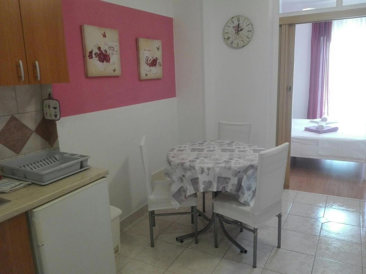 Apartments Vodopija 300M To The Beach Свети-Филип-и-Яков Экстерьер фото
