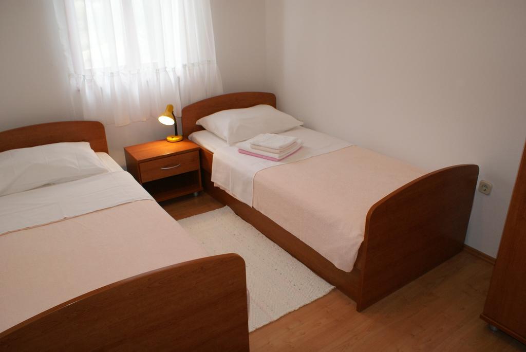 Apartments Vodopija 300M To The Beach Свети-Филип-и-Яков Номер фото